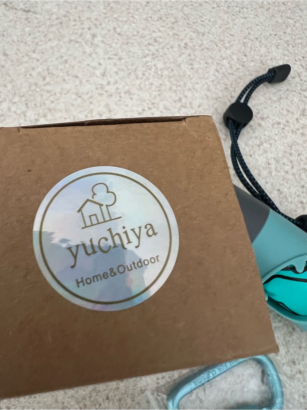 Yuchiya Home & Outdoor Box with Teal Gear